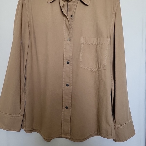 Vince Women's Twill Cotton Button Up Relaxed Shirt in Camel - Picture 4 of 9